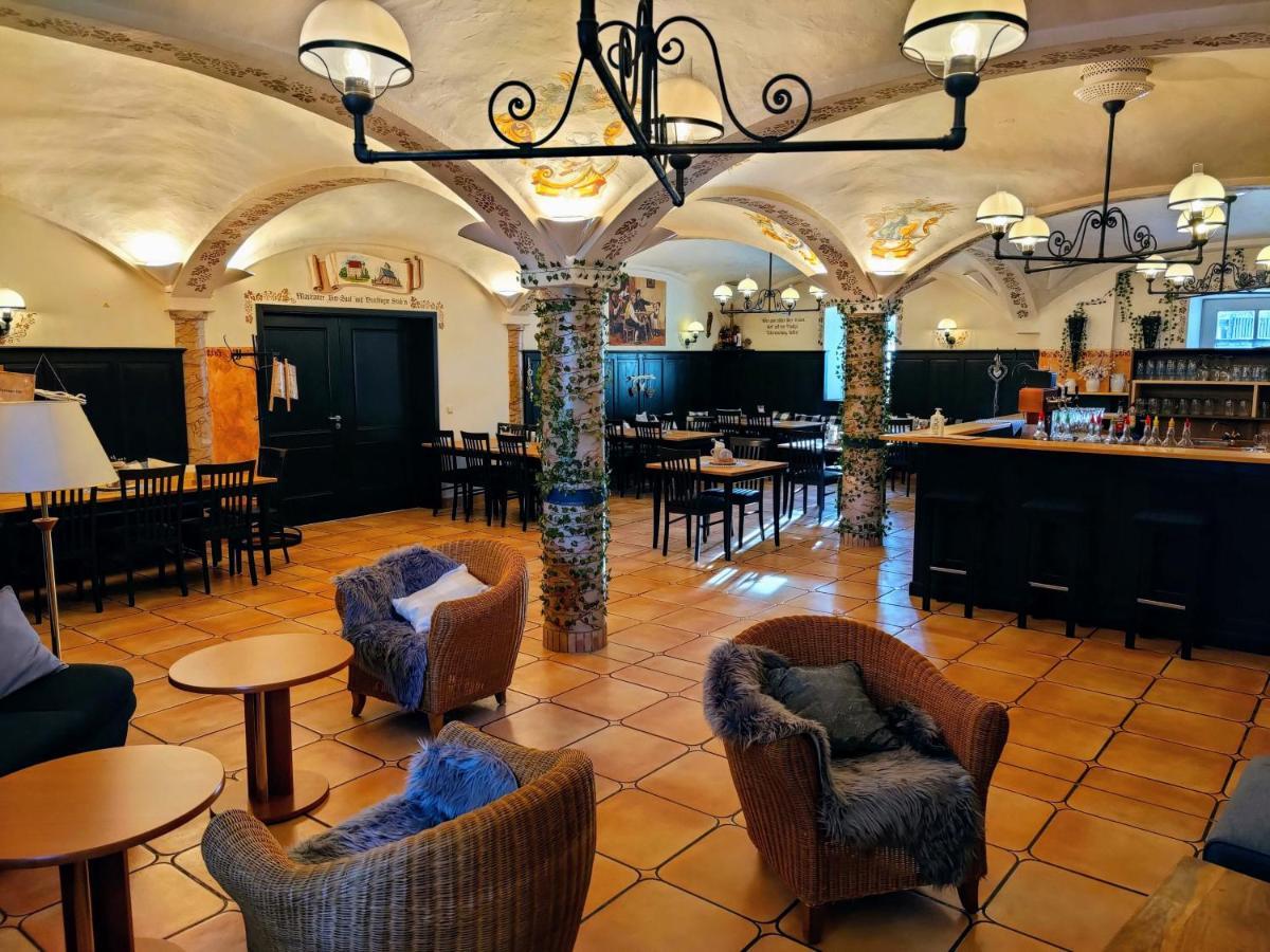 A8 Hotel Im Darchinger Hof Bed & Breakfast - Zwischen Holzkirchen Und Weyarn - Zwischen Muenchen Salzburg Und Innsbruck - Kurz Vor Dem Irschenberg Exterior photo